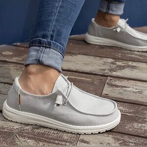 HEY DUDE Women Chambray Light Grey Loafer Slipper Sandal Shoes Size 9 NWT